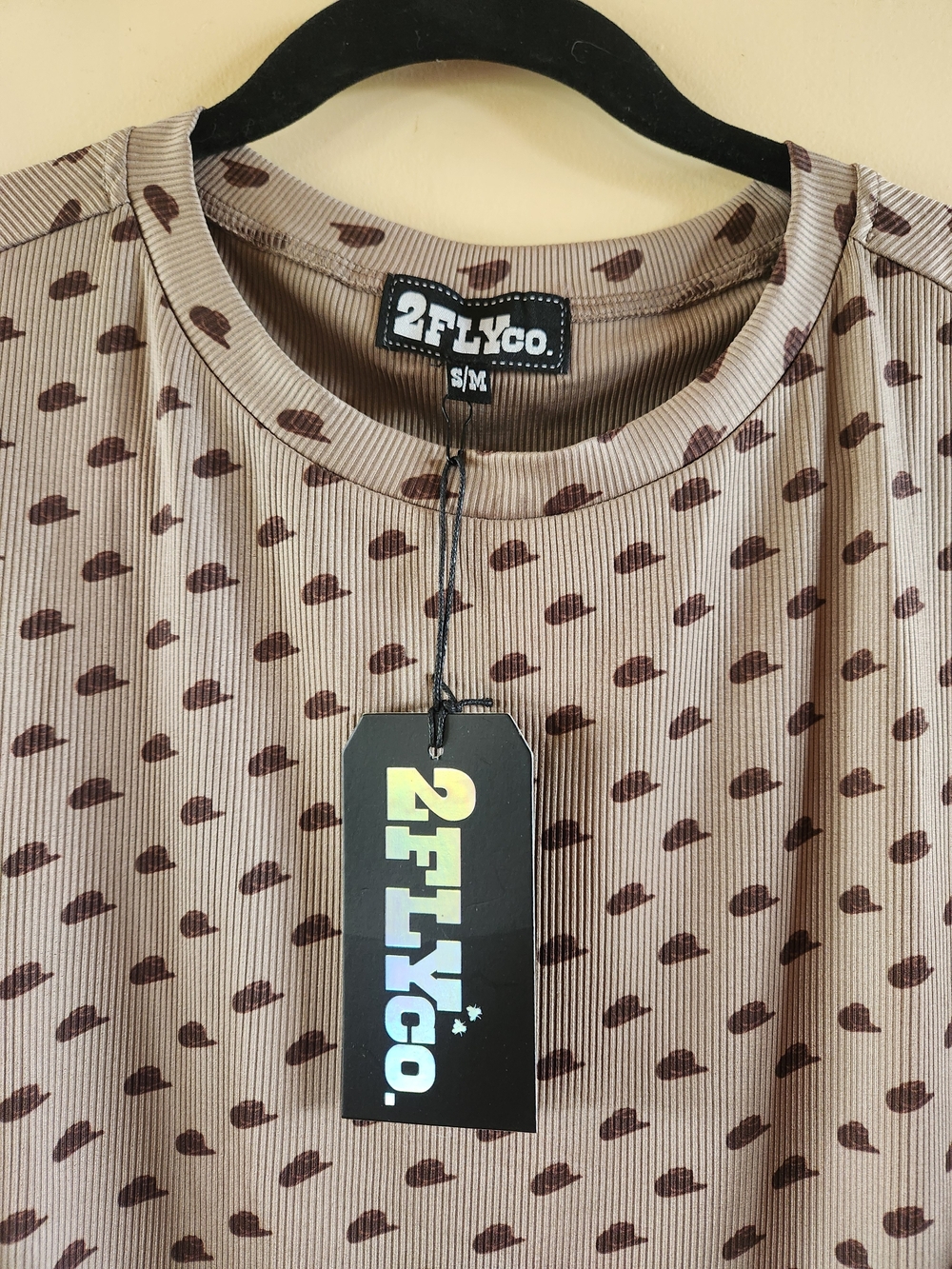2Fly Howdy Dotty Tee. Brown  Hat Ribbed Tee. Nwt